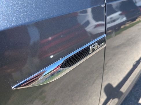 Used 2018 Volkswagen Passat 2.0T R-Line FWD image 11