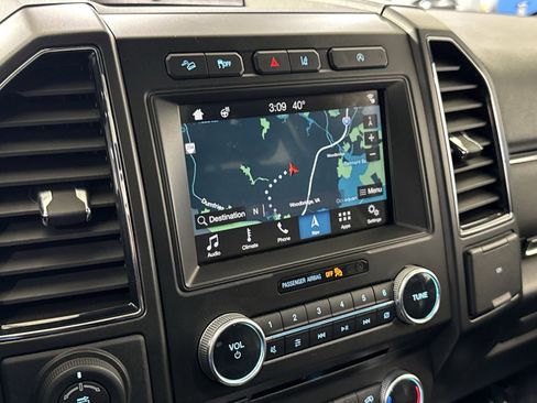 Used 2018 Ford Expedition Limited image 25