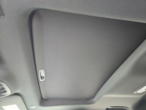 New 2026 Chevrolet Colorado ZR2 w/ Technology Package AWD/4WD image 19