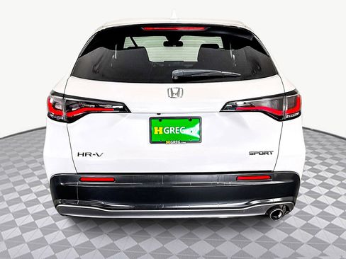 Used 2023 Honda HR-V Sport image 8