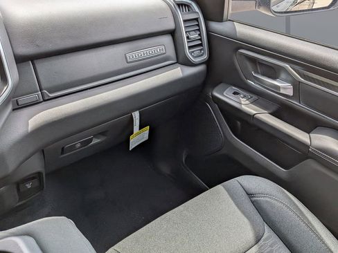 New 2026 RAM 1500 4x4 Crew Cab image 17