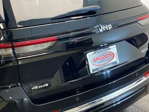 Used 2022 Jeep Grand Cherokee Overland image 6