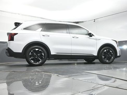 Used 2026 Kia Sorento S FWD image 36