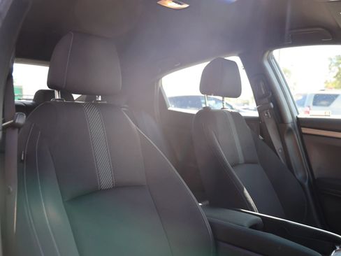 Used 2019 Honda Civic Sport image 29
