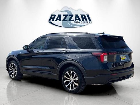 Certified 2025 Ford Explorer ST-Line AWD/4WD image 5