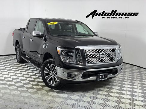 Used 2017 Nissan Titan SL AWD/4WD image 1