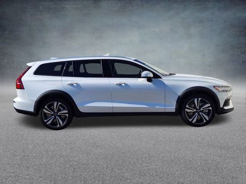 New 2026 Volvo V60 B5 Cross Country Plus w/ Climate Package image 8