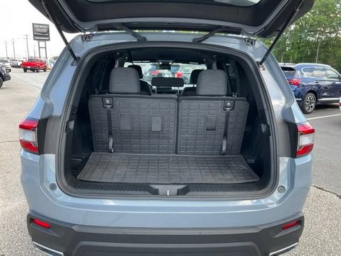 Used 2025 Honda Pilot Sport image 18