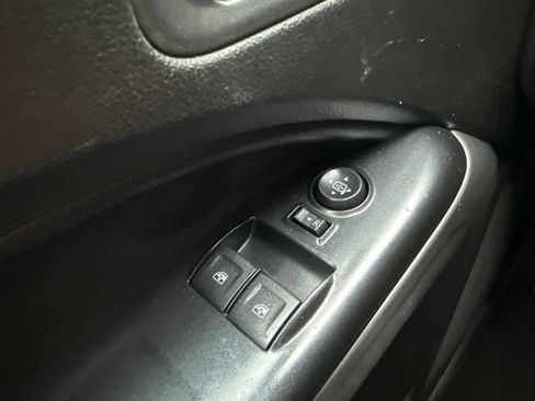 Used 2016 Chevrolet Colorado LT w/ Luxury Package, Chrome RWD image 34
