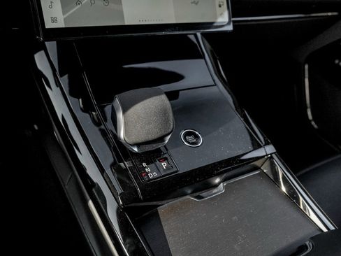 New 2026 Land Rover Range Rover Sport Dynamic SE image 16