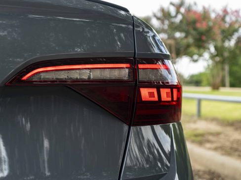Used 2022 Volkswagen Jetta GLI Autobahn FWD image 13
