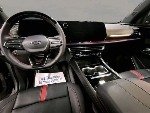 Used 2024 Chevrolet Traverse RS w/ LPO, Floor Liner Package image 7