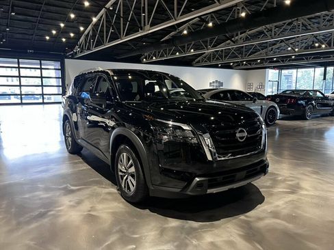 Used 2025 Nissan Pathfinder SL w/ Cargo Package FWD image 7