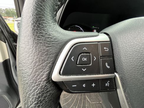 Used 2021 Toyota Sienna XLE FWD image 20