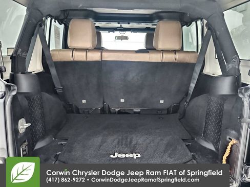 Used 2011 Jeep Wrangler Unlimited Sport w/ Connectivity Group AWD/4WD image 30
