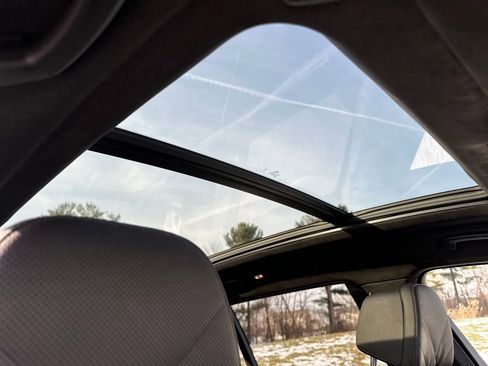 Certified 2024 BMW X7 xDrive40i w/ M Sport Package image 34