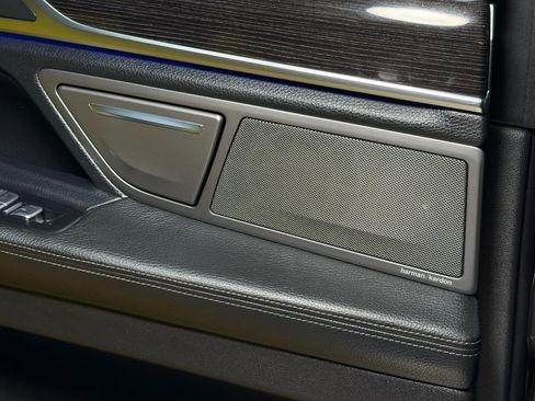 Used 2016 BMW 740i RWD image 19