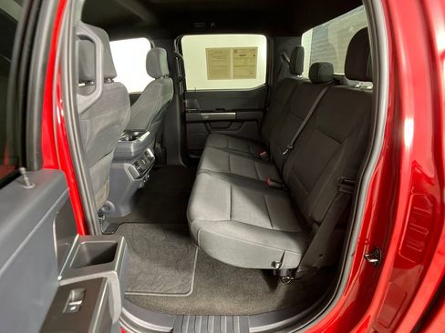 Certified 2022 Ford F150 XLT w/ Equipment Group 302A High image 30