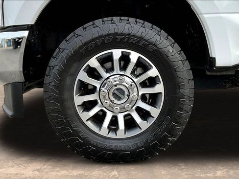 Used 2022 Ford F350 Lariat w/ Lariat Value Package image 35