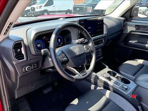 Used 2025 Ford Bronco Sport Big Bend w/ Convenience Package AWD/4WD image 13
