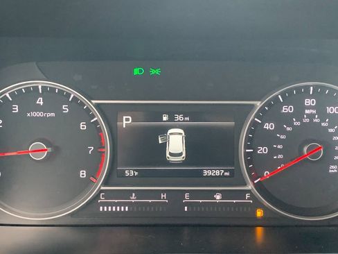 Used 2023 Kia Sorento LX image 33