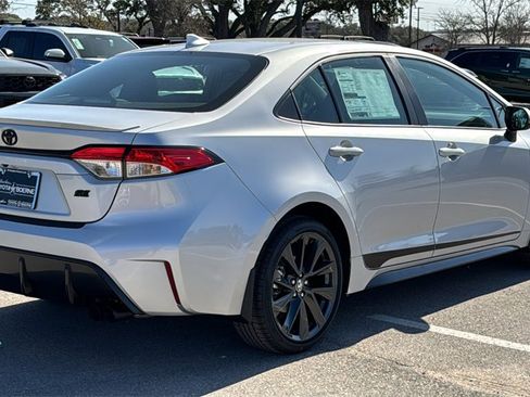 New 2026 Toyota Corolla SE image 9