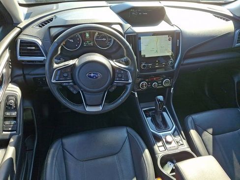 Used 2024 Subaru Forester Touring AWD/4WD image 2