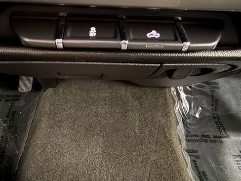 Used 2018 Chevrolet Silverado 1500 LT w/ LT Eassist Package image 37