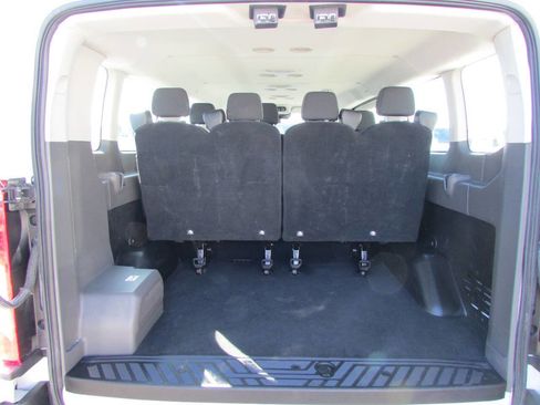 Used 2023 Ford Transit 350 XLT image 28