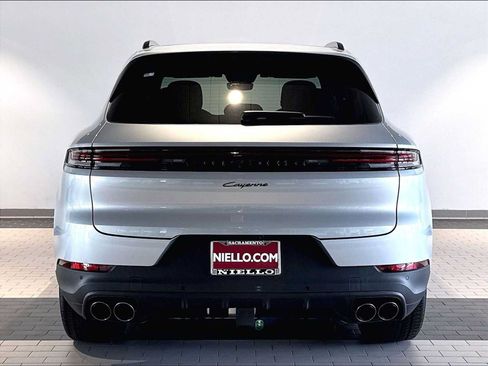 New 2026 Porsche Cayenne AWD/4WD image 6