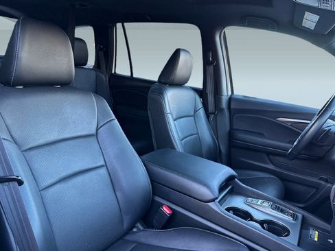 Used 2024 Honda Passport EX-L image 30