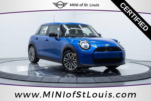 Used 2026 MINI Cooper 4-Door Hardtop FWD image 1