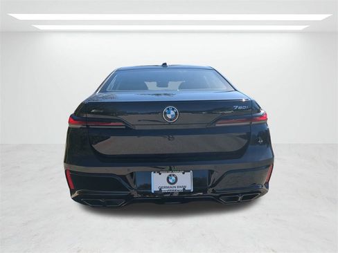 New 2026 BMW 760i xDrive image 5