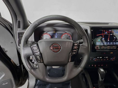 Used 2022 Nissan Frontier PRO-4X w/ Pro-4X Premium Package image 17