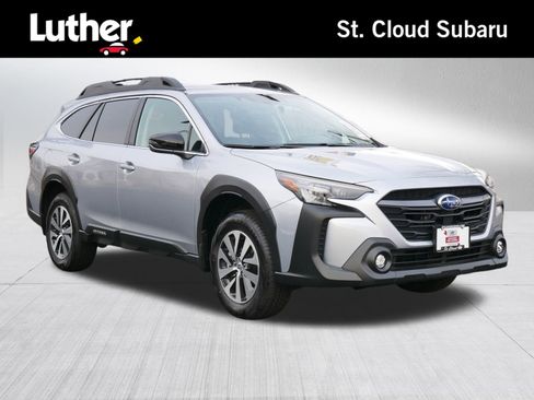 Certified 2025 Subaru Outback Premium image 1