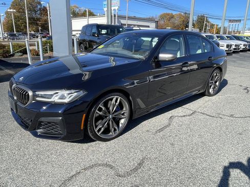 Used 2023 BMW M550i xDrive w/ Executive Package image 4