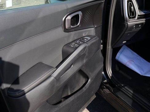 New 2026 Kia Sorento S AWD/4WD image 18
