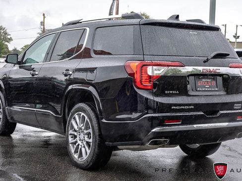 Used 2023 GMC Acadia Denali w/ Denali Technology Package AWD/4WD image 19