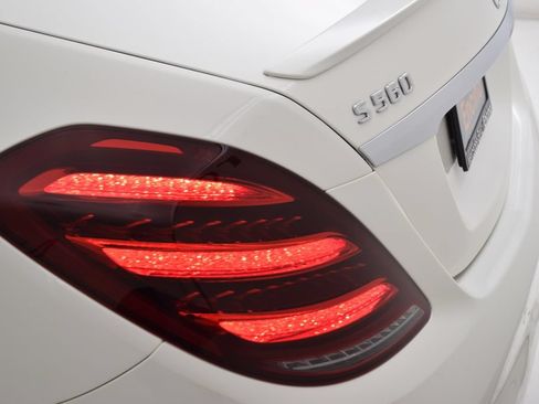 Used 2019 Mercedes-Benz S 560 Sedan image 13