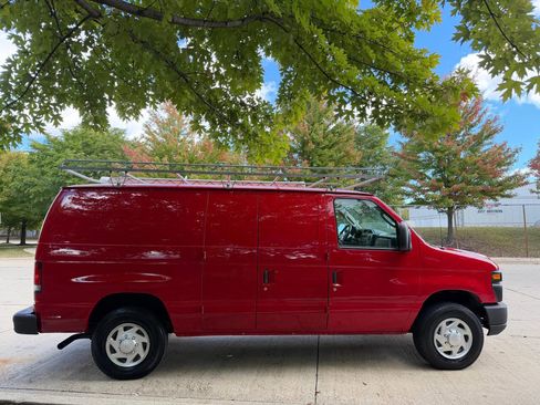 Used 2013 Ford E-250 and Econoline 250 E 250 3dr Cargo Van w/ Commercial Cargo Van Pkg image 15