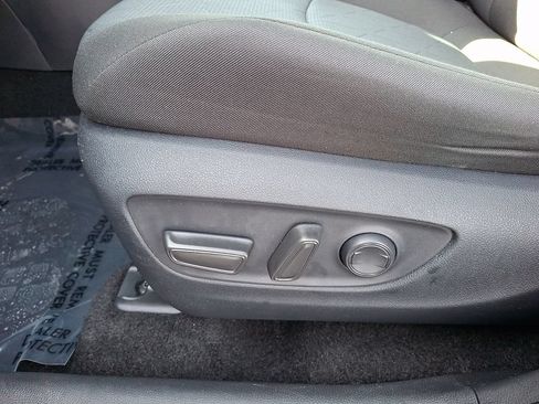Certified 2025 Toyota RAV4 XLE FWD image 15