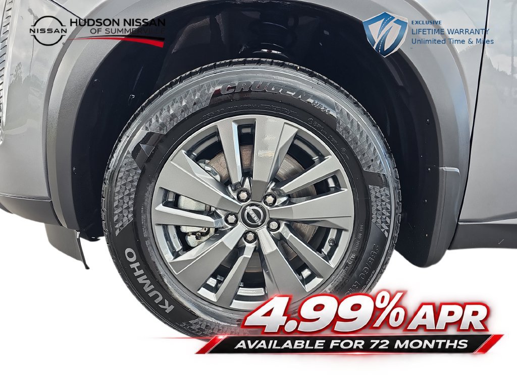 Used 2026 Nissan Pathfinder SV FWD image 31