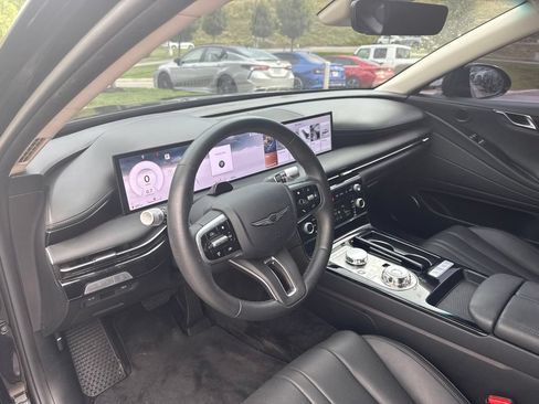 Used 2025 Genesis G80 2.5T AWD/4WD image 8