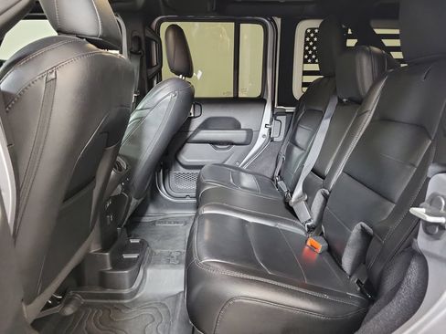 Used 2021 Jeep Wrangler Unlimited Sahara AWD/4WD image 23