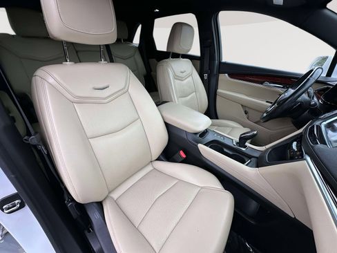 Used 2019 Cadillac XT5 Premium Luxury AWD/4WD image 27