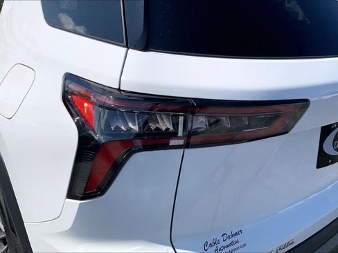 Used 2025 Chevrolet Equinox LT image 26