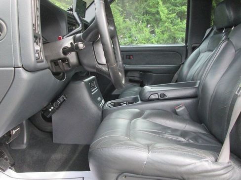 Used 2000 Chevrolet Silverado 2500 LT AWD/4WD image 28