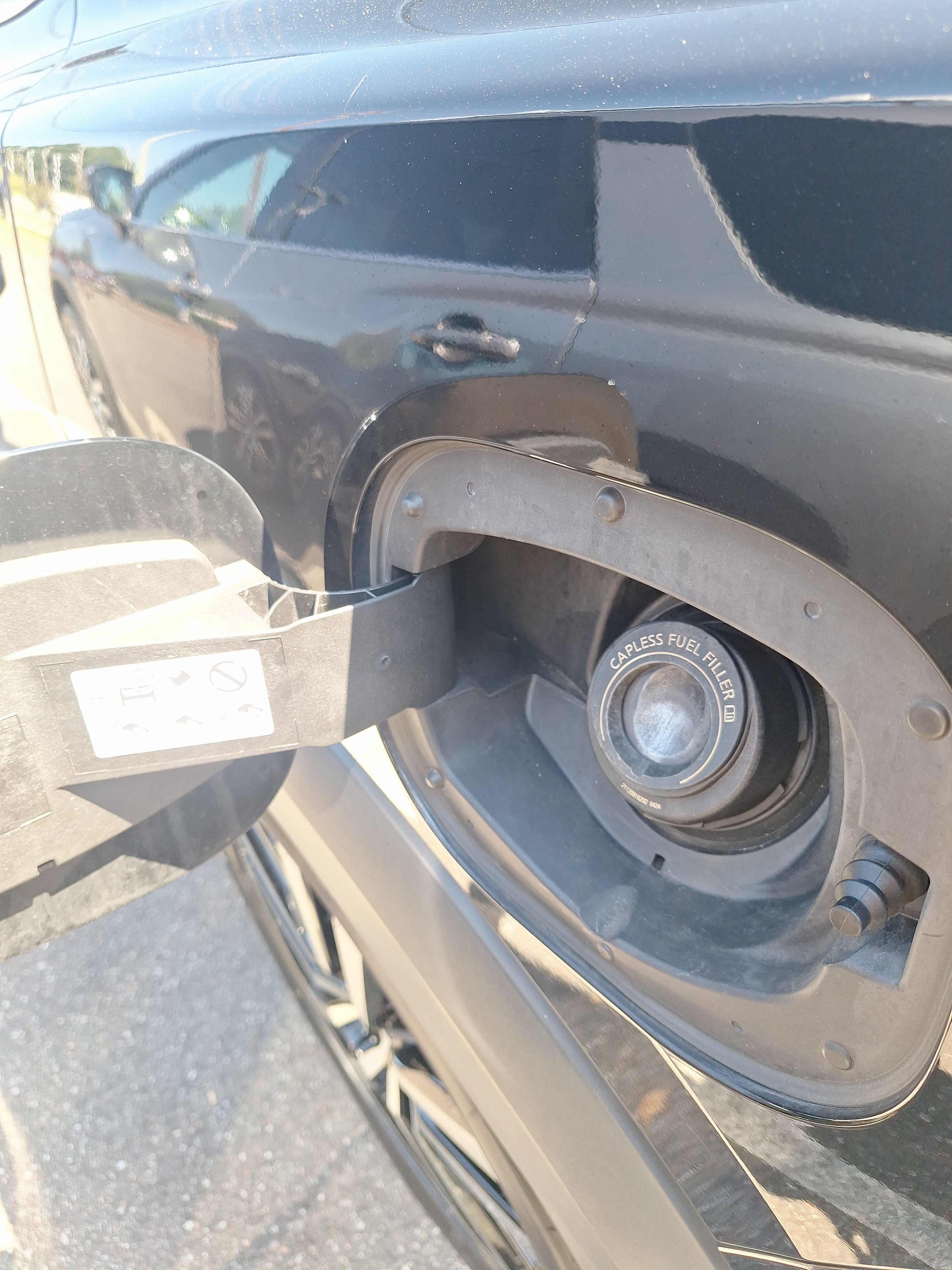 Used 2023 Nissan Pathfinder Platinum FWD image 31