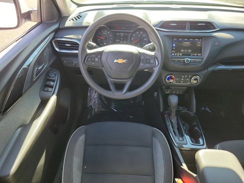 Used 2023 Chevrolet TrailBlazer LT image 17