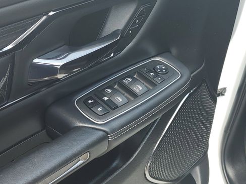 Used 2024 RAM 1500 Limited w/ Body Color Bumper Group image 17